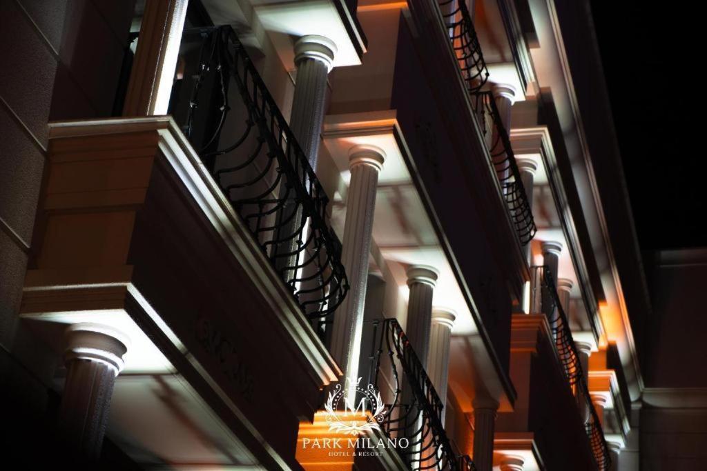 Park Milano Hotel Izmir Exterior foto